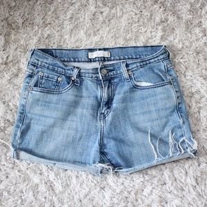 Levi's Shorts - Levi Cutoff Jean Shorts Levi's Shorts - Levi Cutoff Jean Shorts